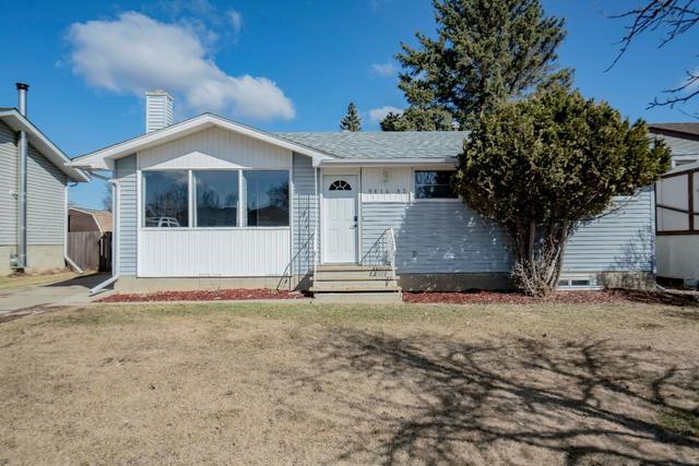9614 83 Avenue, House detached with 3 bedrooms, 1 bathrooms and 3 parking in Peace River AB | Image 1