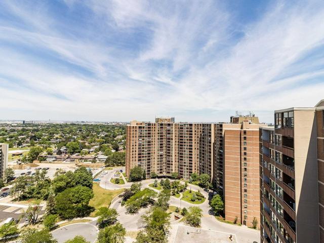 ph6 - 627 The West Mall Dr, Condo with 3 bedrooms, 2 bathrooms and 1 parking in Toronto ON | Image 21