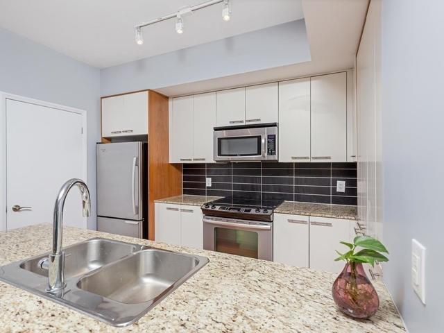 Th 54 - 27 Valhalla Inn Rd, Townhouse with 3 bedrooms, 3 bathrooms and 1 parking in Toronto ON | Image 13