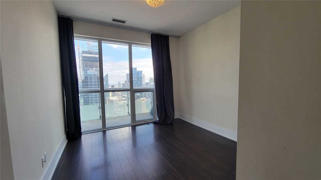 4309 - 300 Front St W, Condo with 2 bedrooms, 2 bathrooms and 1 parking in Toronto ON | Image 11