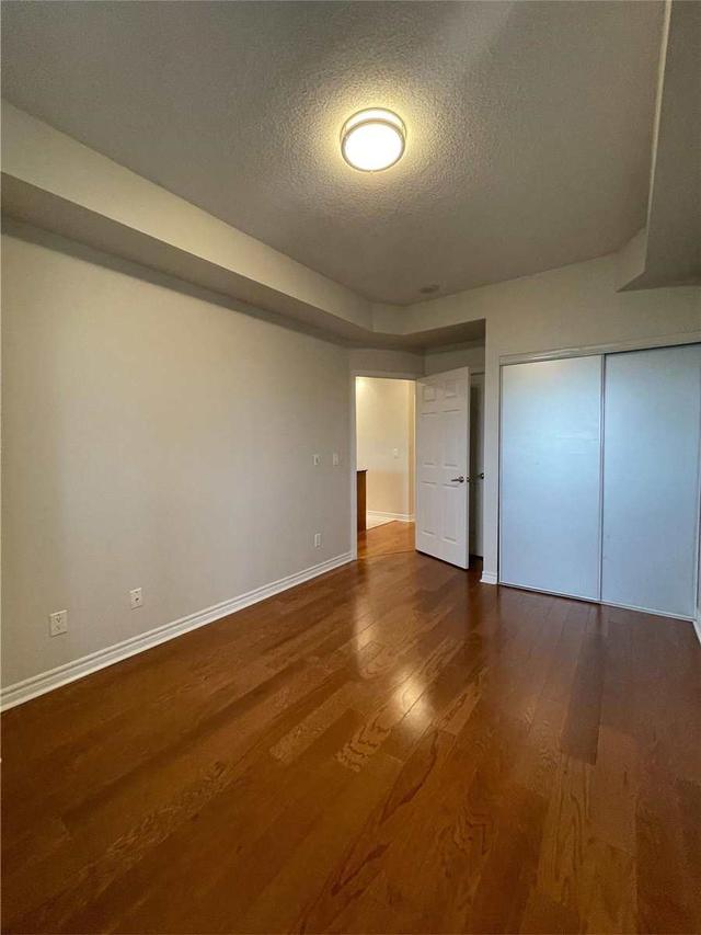 417 - 18 Kenaston Gdns, Condo with 1 bedrooms, 2 bathrooms and 1 parking in Toronto ON | Image 2