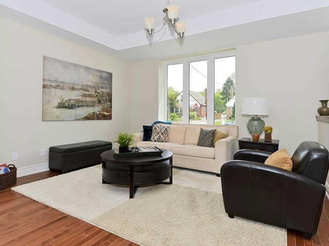 80 Ellington Dr, House detached with 4 bedrooms, 5 bathrooms and 2 parking in Toronto ON | Image 2