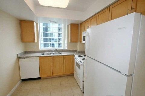 707 - 30 Harrison Garden Blvd, Condo with 2 bedrooms, 2 bathrooms and 1 parking in Toronto ON | Image 4