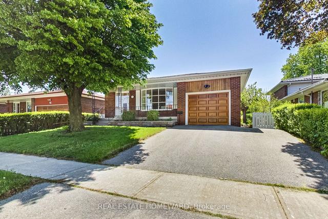 59 Pitfield Rd, House detached with 3 bedrooms, 2 bathrooms and 3 parking in Toronto ON | Image 1