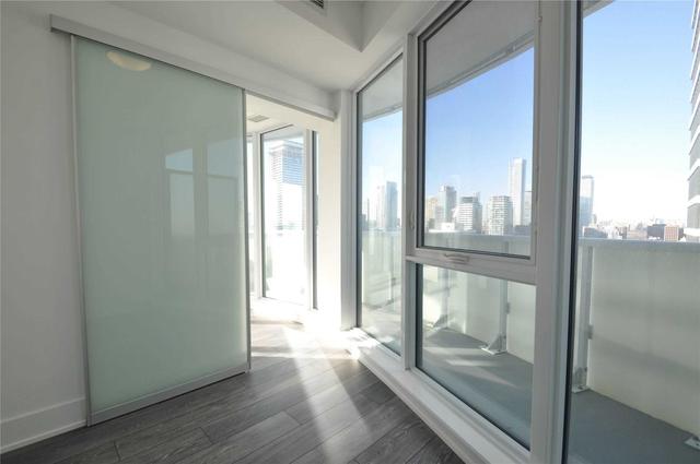 2805 - 403 Church St, Condo with 2 bedrooms, 2 bathrooms and 0 parking in Toronto ON | Image 6