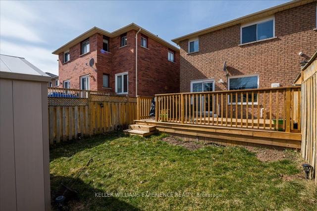 23 Tessler Cres, House detached with 3 bedrooms, 4 bathrooms and 5 parking in Brampton ON | Image 21