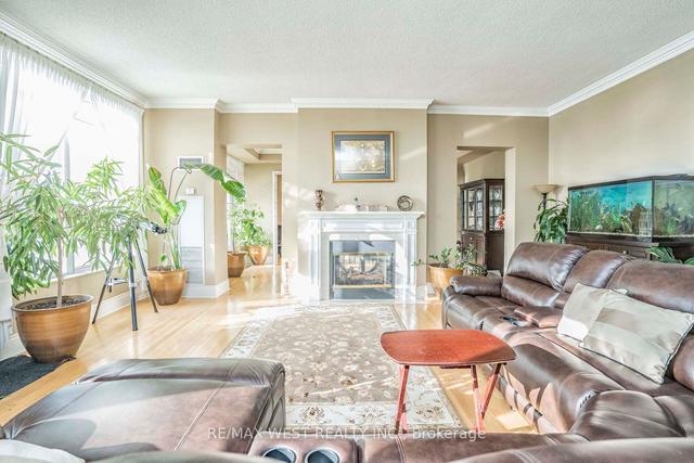 tph6 - 25 Kingsbridge Garden Circ, Condo with 3 bedrooms, 3 bathrooms and 2 parking in Mississauga ON | Image 34