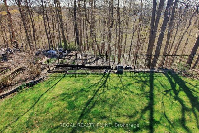 27 Bluffwood Dr, House detached with 4 bedrooms, 4 bathrooms and 4 parking in Toronto ON | Image 27