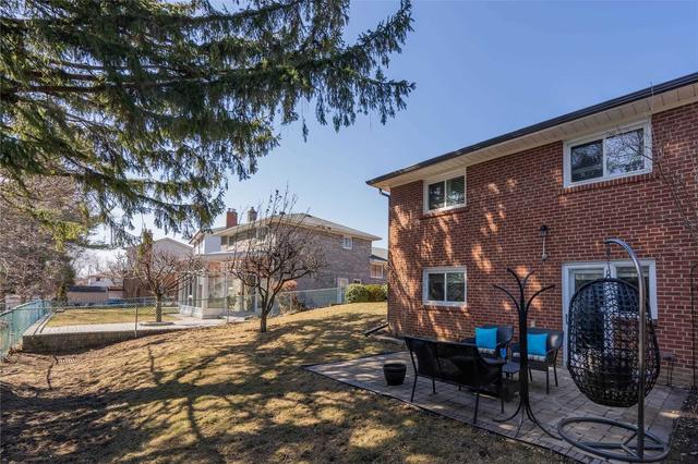 33 Fulbert Cres, House detached with 3 bedrooms, 3 bathrooms and 4 parking in Toronto ON | Image 30