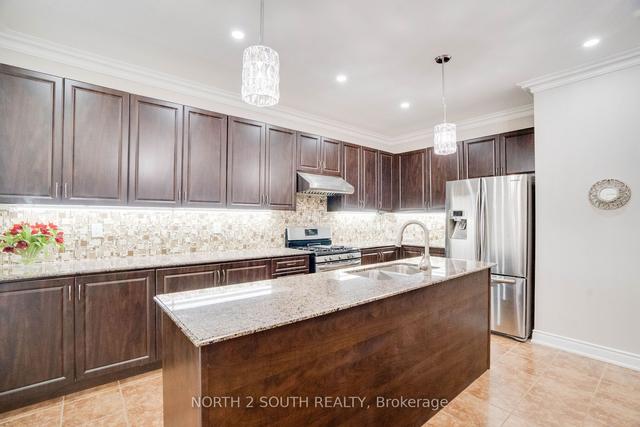 162 Via Borghese St, House detached with 4 bedrooms, 5 bathrooms and 6 parking in Vaughan ON | Image 6
