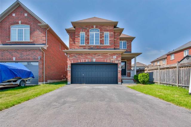 18 Roma Dr, House detached with 4 bedrooms, 4 bathrooms and 4 parking in Whitby ON | Image 1