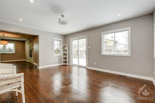 1468 Bortolotti Crescent, House detached with 4 bedrooms, 2 bathrooms and 6 parking in Ottawa ON | Image 6