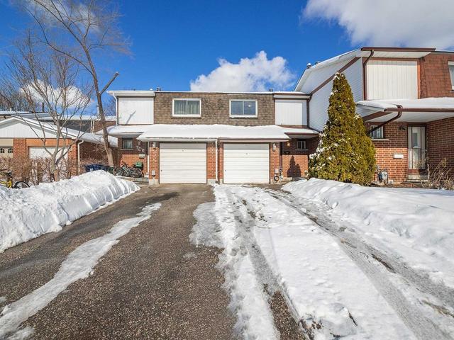 12 Sadlee Cove Cres, House attached with 3 bedrooms, 2 bathrooms and 3 parking in Toronto ON | Image 31