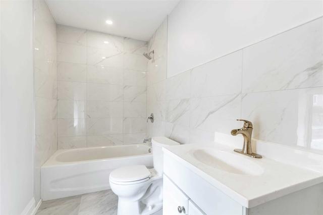 upper - 2263 Dundas St W, Condo with 2 bedrooms, 1 bathrooms and 0 parking in Toronto ON | Image 18
