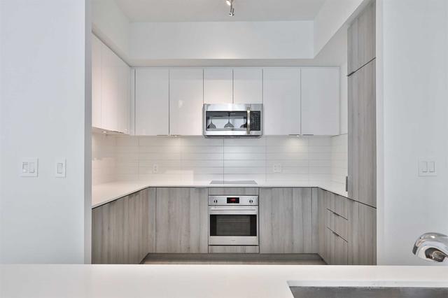 th103 - 223 St Clair Ave W, Townhouse with 3 bedrooms, 3 bathrooms and 1 parking in Toronto ON | Image 3