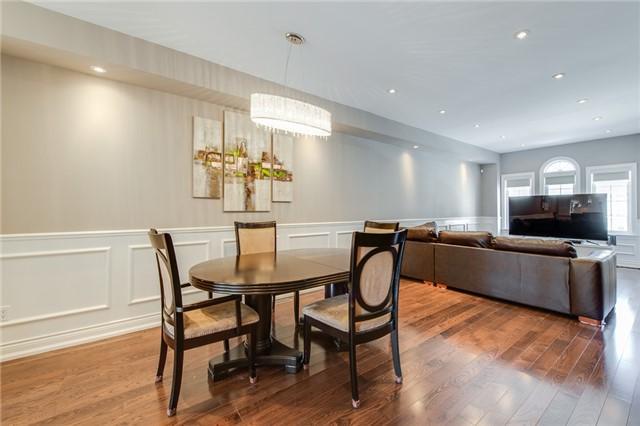 19 Estoril Terr, House detached with 3 bedrooms, 4 bathrooms and 2 parking in Toronto ON | Image 6