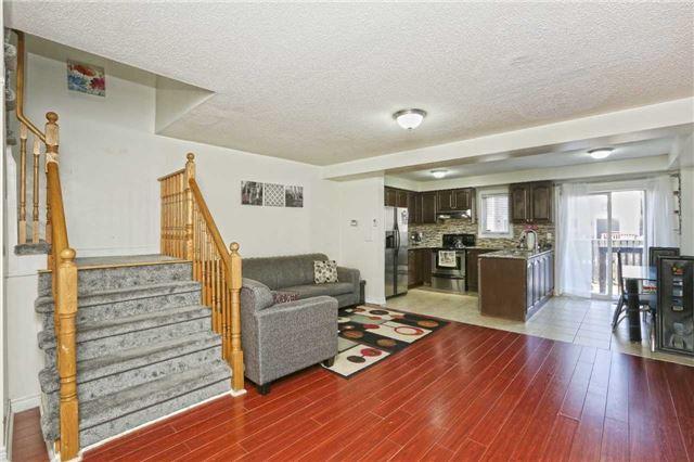 96 Brussels Ave, House attached with 3 bedrooms, 4 bathrooms and 2 parking in Brampton ON | Image 5