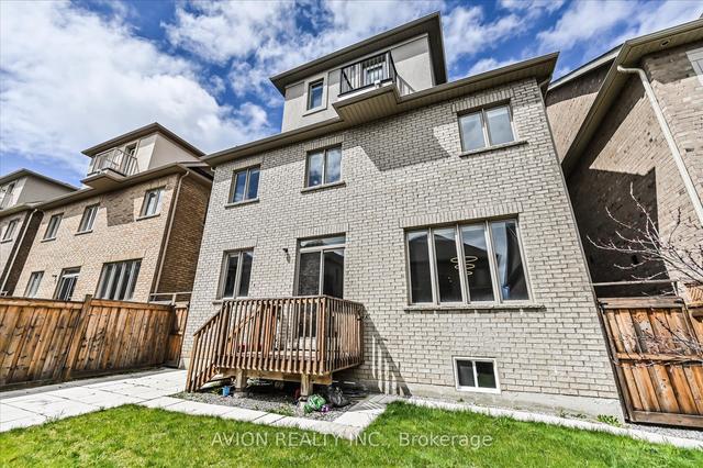 1111 Grainger Tr, House detached with 4 bedrooms, 5 bathrooms and 4 parking in Newmarket ON | Image 21