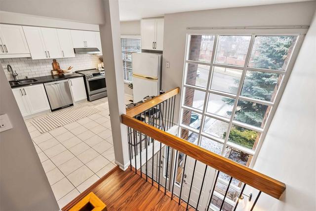 9 - 70 Upper Canada Dr, Townhouse with 3 bedrooms, 3 bathrooms and 3 parking in Toronto ON | Image 16