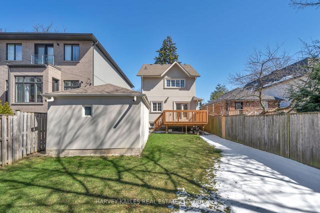 64 Clissold Rd, House detached with 4 bedrooms, 4 bathrooms and 5 parking in Toronto ON | Image 6