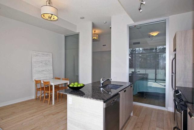 313 - 1815 Yonge St, Condo with 1 bedrooms, 1 bathrooms and 1 parking in Toronto ON | Image 2