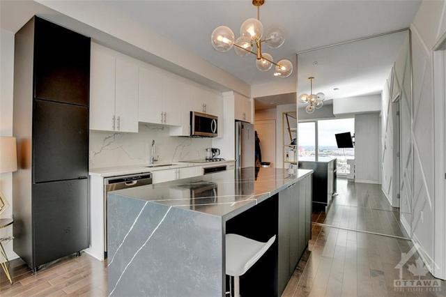3302 - 805 Carling Avenue, Condo with 2 bedrooms, 1 bathrooms and 1 parking in Ottawa ON | Image 9