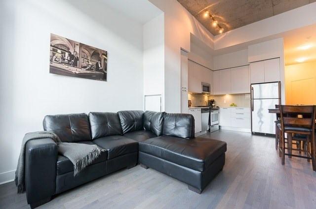 lph 915 - 399 Adelaide St W, Condo with 1 bedrooms, 2 bathrooms and 1 parking in Toronto ON | Image 9