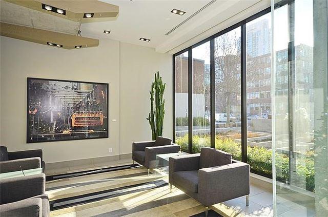 302 - 400 Wellington St, Condo with 1 bedrooms, 1 bathrooms and 1 parking in Toronto ON | Image 5