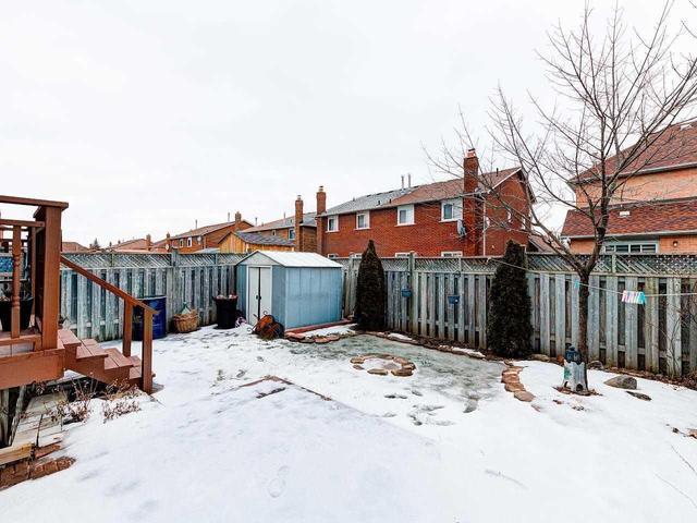 34 Bighorn Cres, House detached with 4 bedrooms, 3 bathrooms and 2 parking in Brampton ON | Image 18