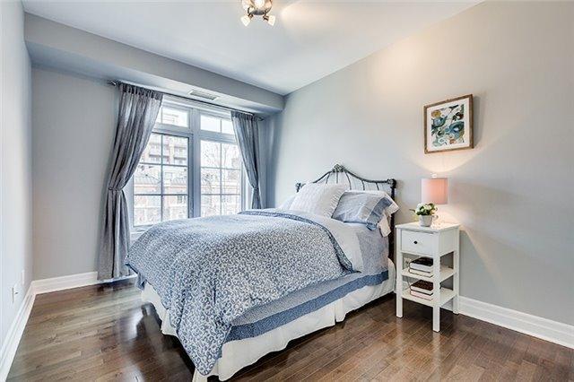 Th7 - 20 Burkebrook Pl, Townhouse with 3 bedrooms, 3 bathrooms and 2 parking in Toronto ON | Image 11