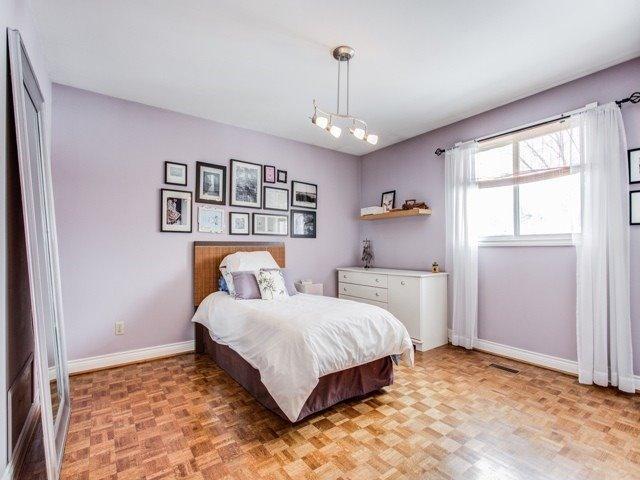 106 Regina Ave, House detached with 3 bedrooms, 3 bathrooms and 2 parking in Toronto ON | Image 8