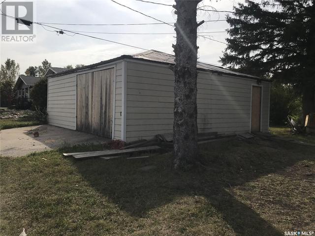 530 Jamieson Avenue, House detached with 2 bedrooms, 1 bathrooms and null parking in Birch Hills SK | Card Image