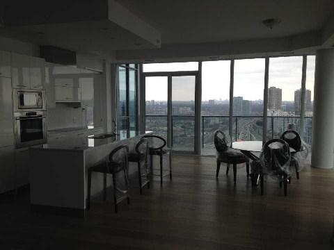 3007 - 90 Park Lawn Rd, Condo with 3 bedrooms, 3 bathrooms and 2 parking in Toronto ON | Image 7
