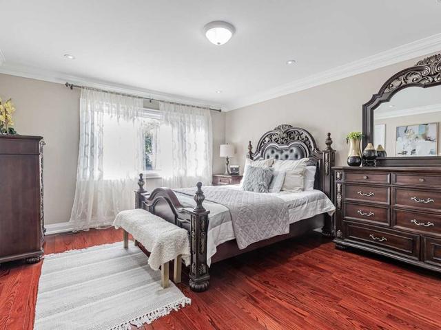 158 b Leyton Ave, House detached with 4 bedrooms, 5 bathrooms and 3 parking in Toronto ON | Image 7
