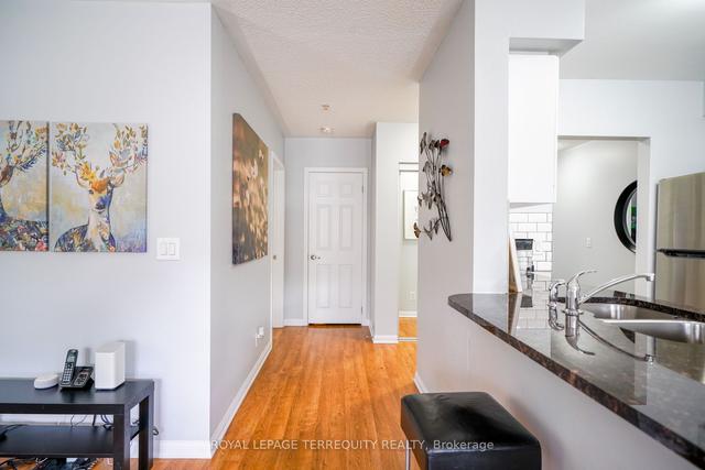 107 - 10 Mendelssohn St, Condo with 3 bedrooms, 2 bathrooms and 1 parking in Toronto ON | Image 8