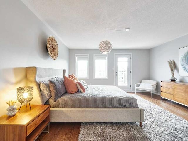 33 Whistle Post St, House semidetached with 3 bedrooms, 3 bathrooms and 1 parking in Toronto ON | Image 26