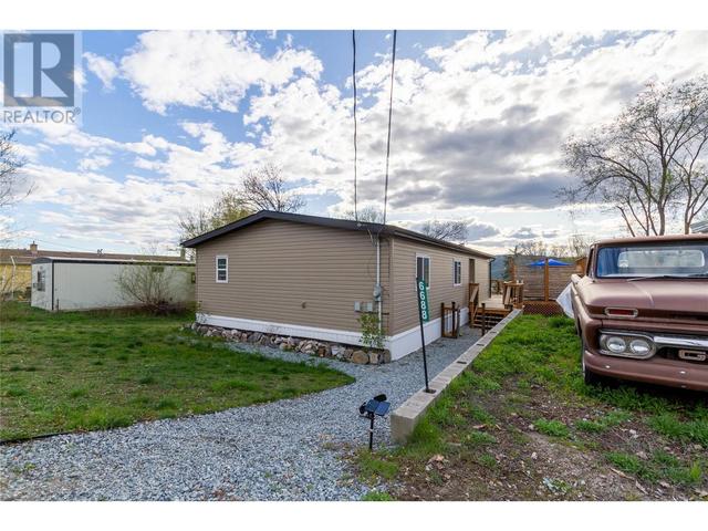 6688 Gibbs Road, House other with 3 bedrooms, 2 bathrooms and 4 parking in North Okanagan B BC | Image 2