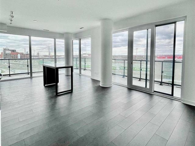s805 - 180 Mill St, Condo with 3 bedrooms, 2 bathrooms and 1 parking in Toronto ON | Image 12