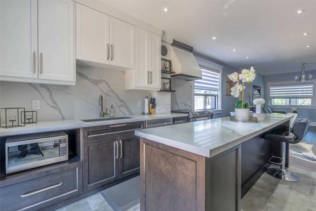 902 Woodbine Ave, House semidetached with 3 bedrooms, 3 bathrooms and 2 parking in Toronto ON | Image 1
