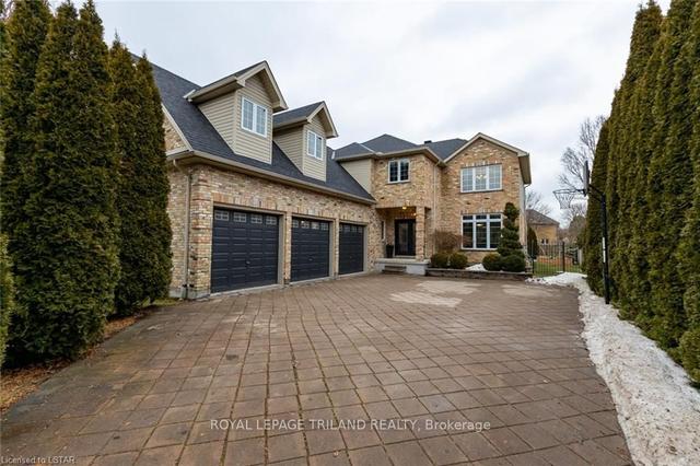 31 Bayside Crt, House detached with 5 bedrooms, 4 bathrooms and 10 parking in London ON | Image 28