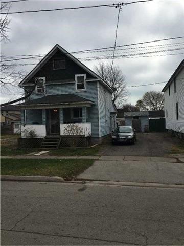 51 Louis St, House detached with 3 bedrooms, 2 bathrooms and 1 parking in Port Colborne ON | Image 2