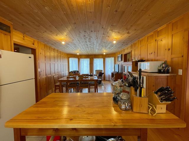 3865 Malina Road, House detached with 4 bedrooms, 3 bathrooms and null parking in Central Kootenay E BC | Image 40
