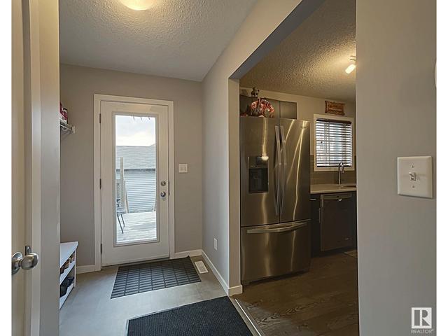 330 Watt Bv Sw, House attached with 3 bedrooms, 2 bathrooms and 2 parking in Edmonton AB | Card Image