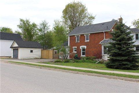 251 Main St E, House detached with 3 bedrooms, 1 bathrooms and 2 parking in Shelburne ON | Image 3
