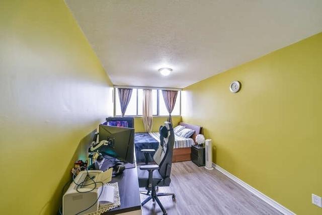 710 - 11 Wincott Dr, Condo with 3 bedrooms, 2 bathrooms and 1 parking in Toronto ON | Image 37