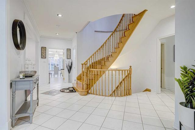387 Delaney Dr, House detached with 5 bedrooms, 5 bathrooms and 6 parking in Ajax ON | Image 23