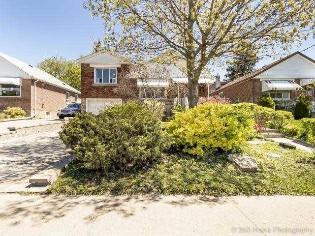 69 Squires Ave, House detached with 3 bedrooms, 2 bathrooms and 3 parking in Toronto ON | Image 23