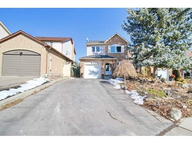 730 Roseheath Dr, House detached with 3 bedrooms, 2 bathrooms and 5 parking in Milton ON | Image 1