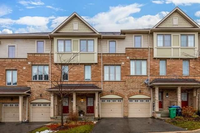 105 Cedar Lake Cres, Townhouse with 3 bedrooms, 4 bathrooms and 1 parking in Brampton ON | Image 1
