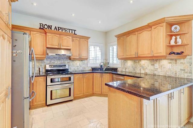 1247 Waubanoka Way, House detached with 4 bedrooms, 5 bathrooms and 2 parking in Oakville ON | Image 3